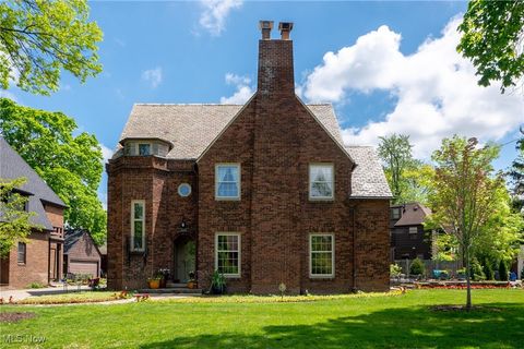 3351 Daleford Road Shaker Heights OH 44120