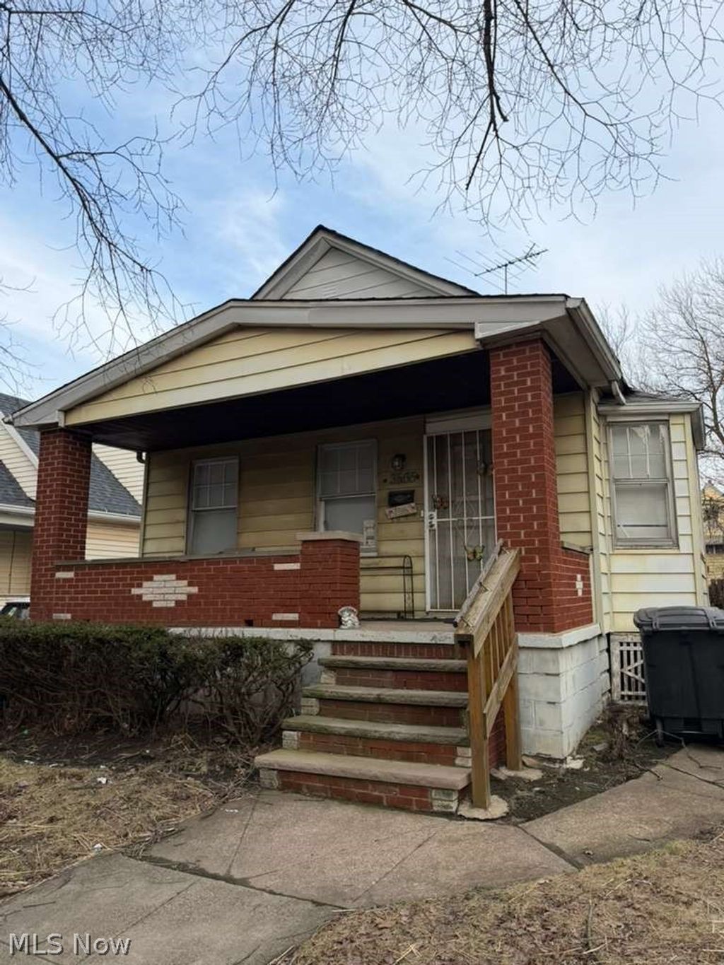 Photo of 3535 E 81st Street, Cleveland, OH 44105 (MLS # 5188206)