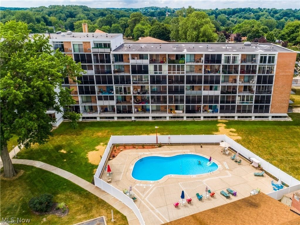 Seven Stories East Condo - Residential Lease