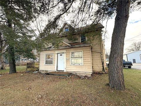 Homes For Sale - 1015 N Cole Avenue<br/> Allen County, Lima, OH 45801