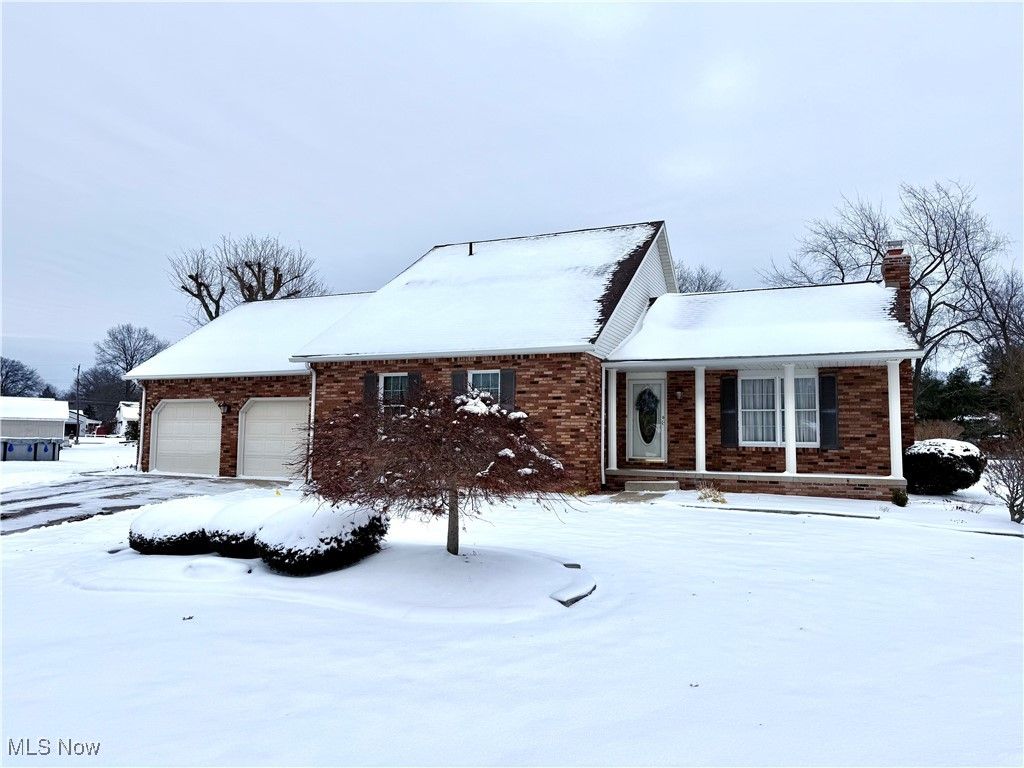 Photo of 1431 High Street, Louisville, OH 44641 (MLS # 5177356)