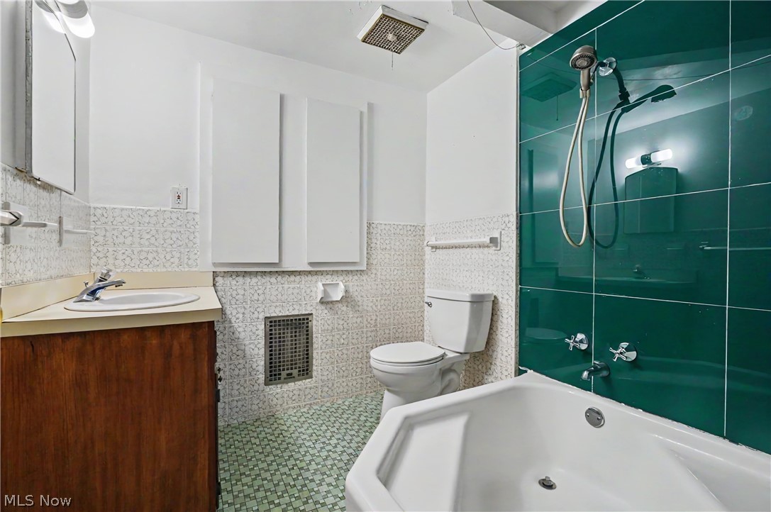 City/Canfield - Residential