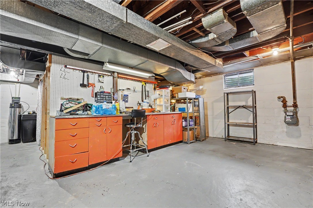 City/Canfield - Residential