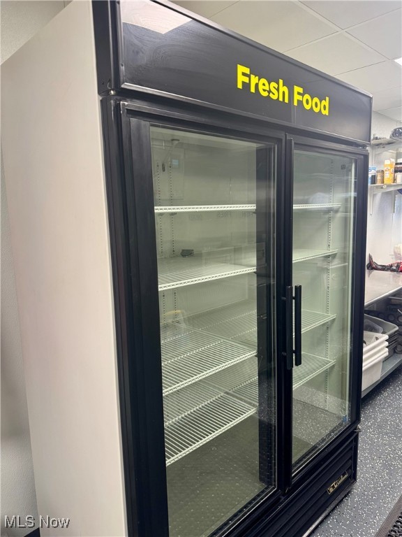 City/Canton - Commercial Sale