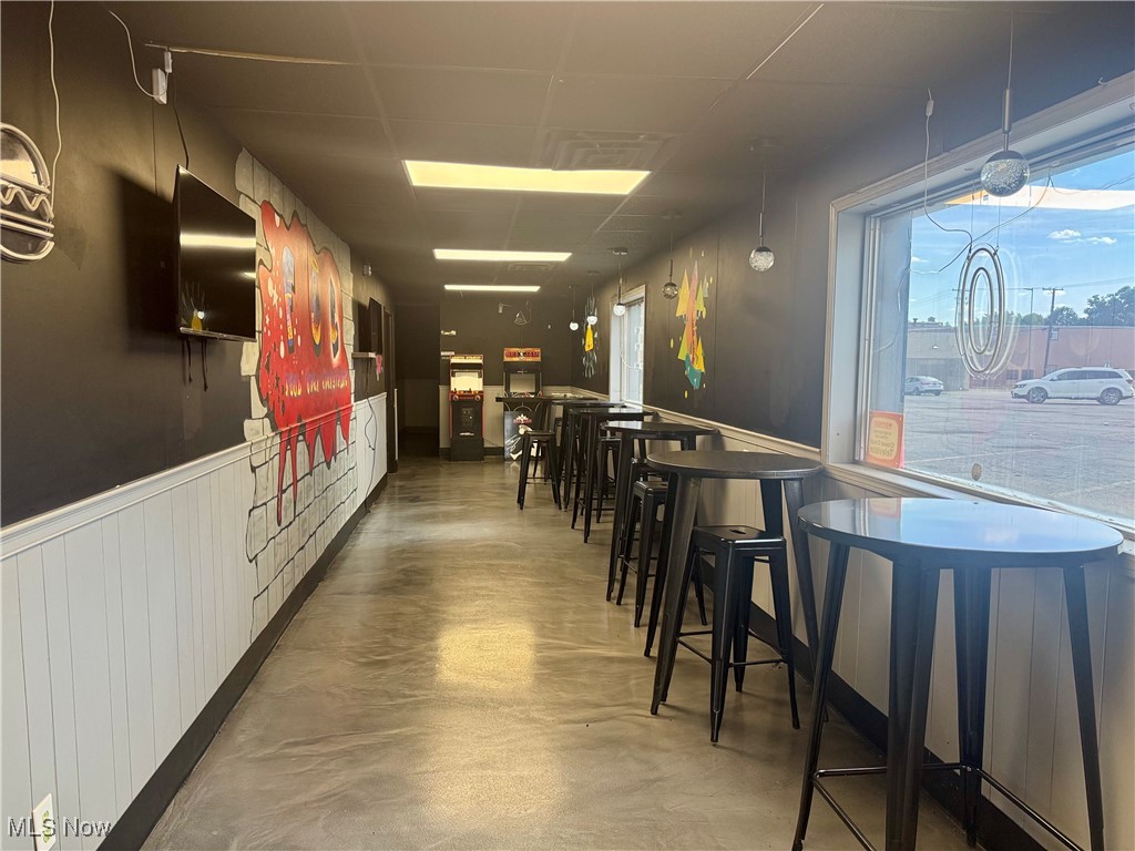 City/Canton - Commercial Sale