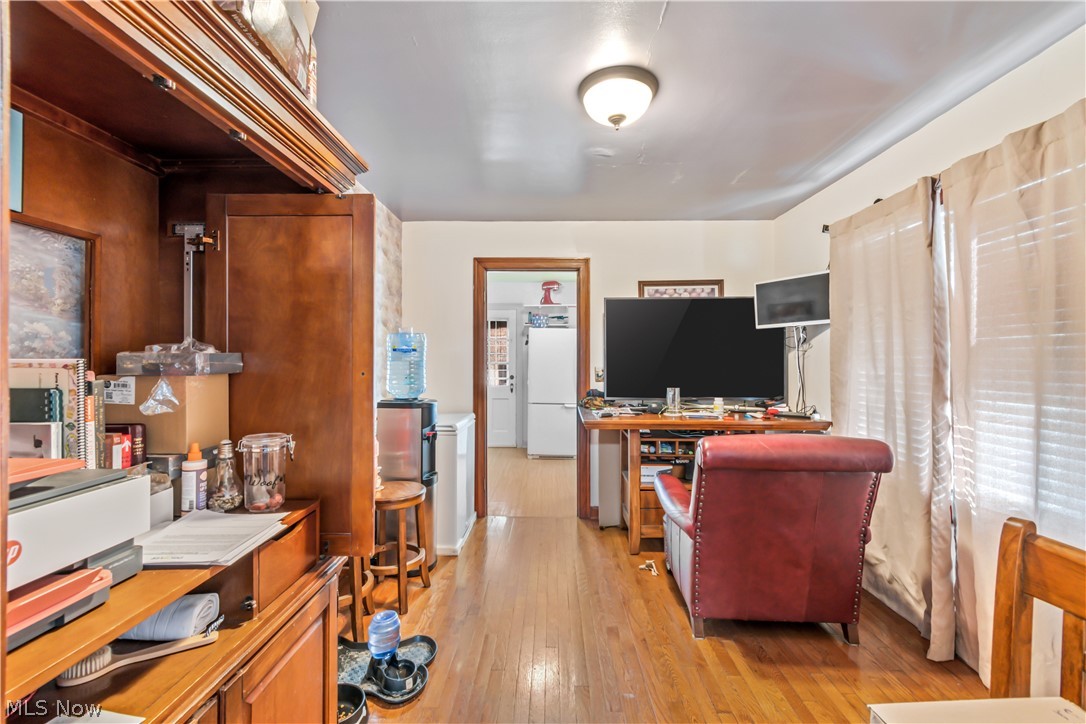 East Barberton Land Cos - Residential Income