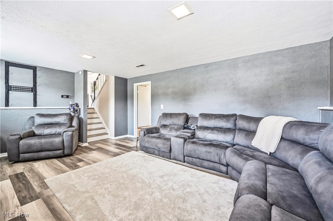 Timberlanes 04 Rep - Residential