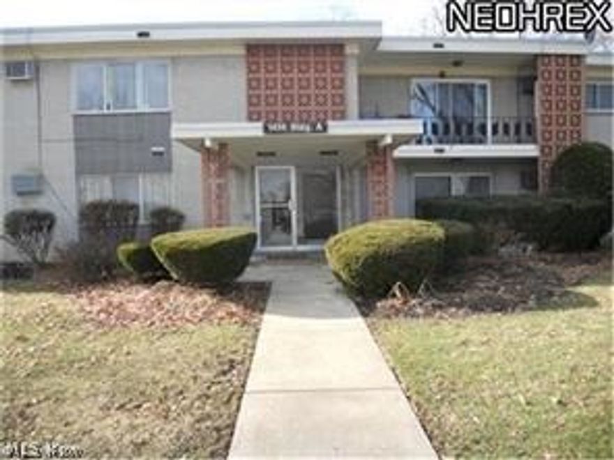 Great location with easy access to 271. Second floor 2 bedroom unit with remodeled full bath and half bath. Just move in. Close to shopping plaza and much more!