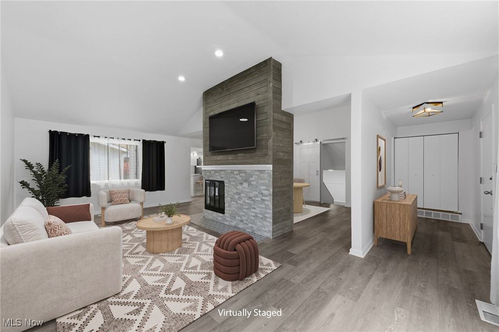 Photo of 6677 Crenshaw Drive, Parma Heights, OH 44130 (MLS # 5176437)