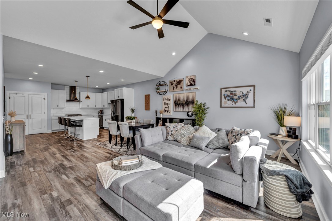 Vicksburg Court - Residential