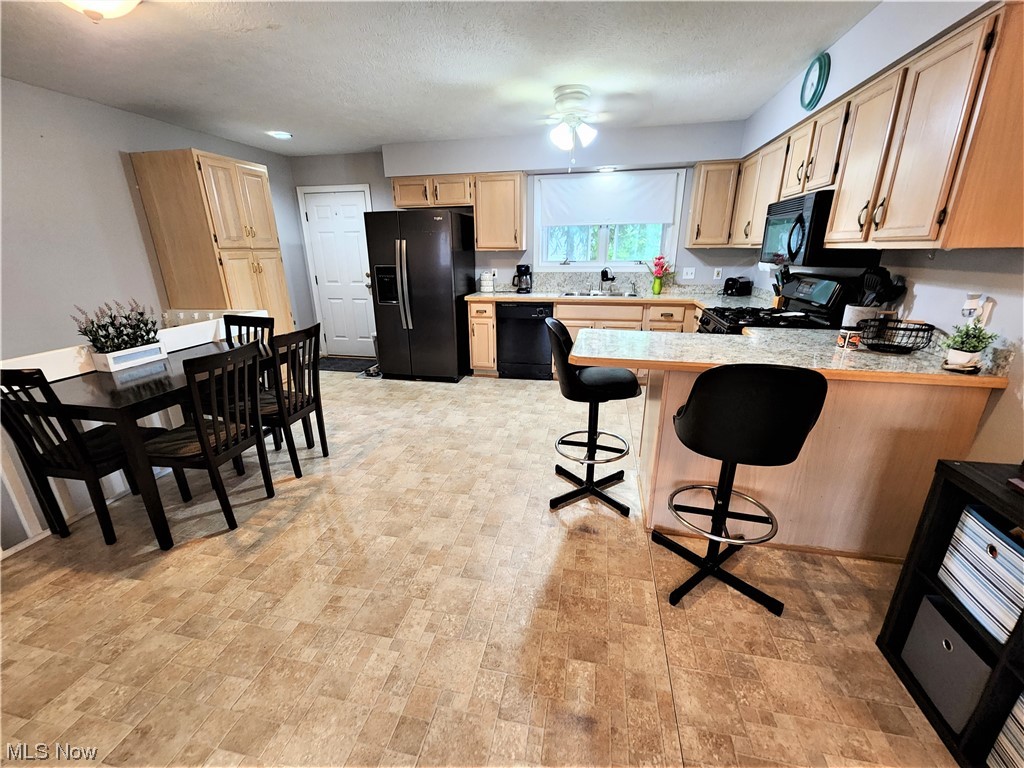 Village/Gloria Glens Park - Residential