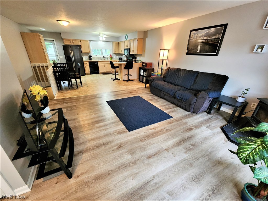 Village/Gloria Glens Park - Residential