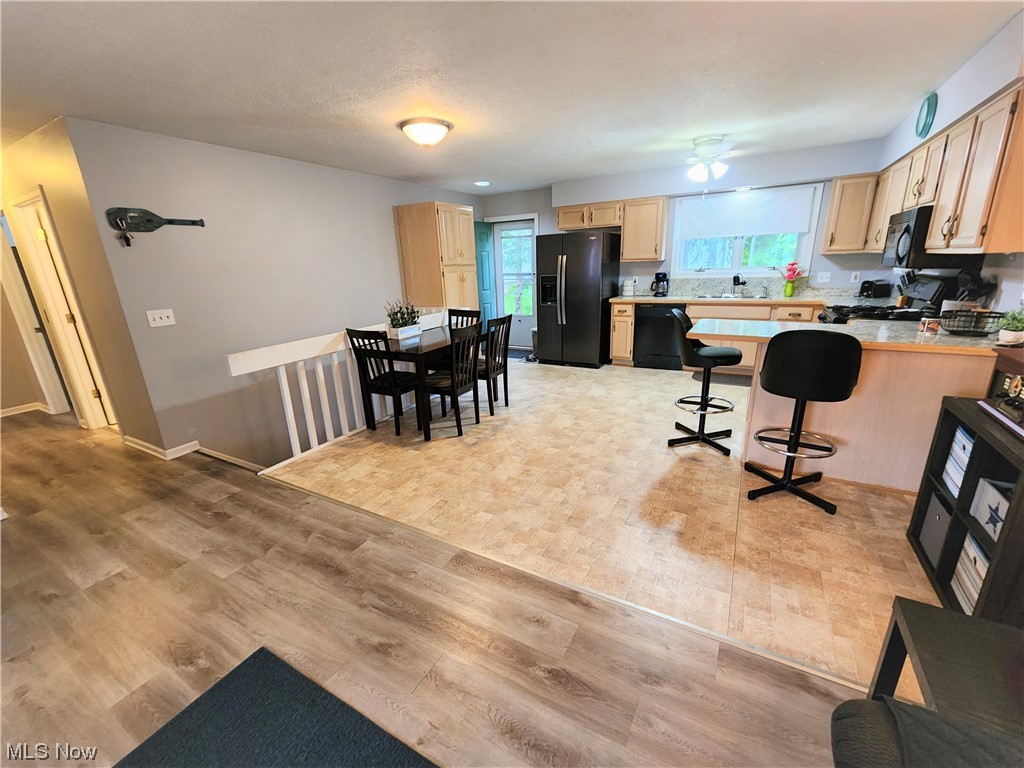 Village/Gloria Glens Park - Residential