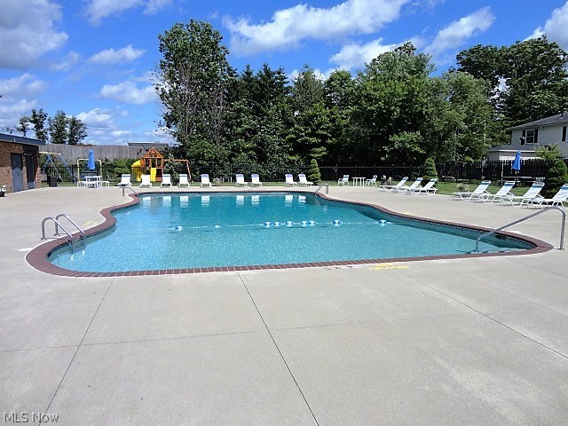 Georgetown/Lyndhurstcondo - Residential