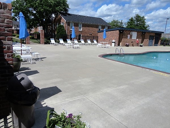 Georgetown/Lyndhurstcondo - Residential