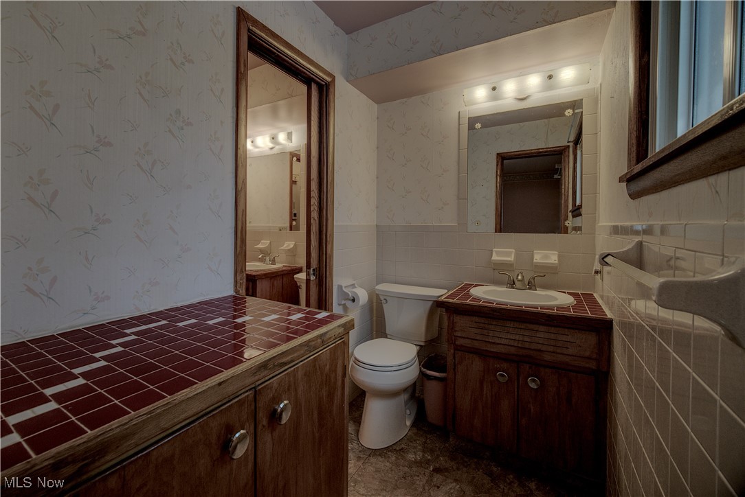 Country Squire Estates - Residential