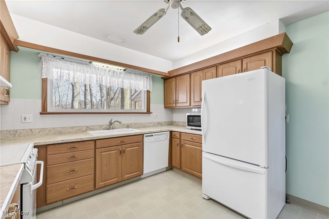 20050 Royalton Road, Strongsville, Ohio image 17