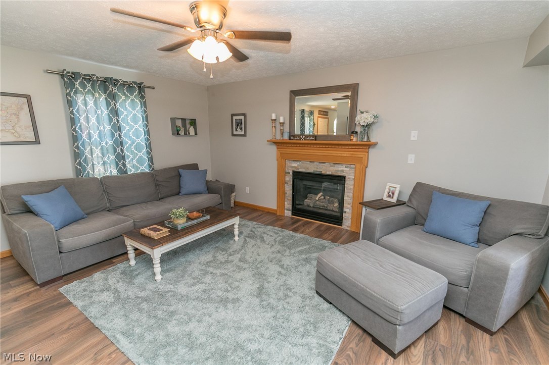 Center Rdg Heights - Residential