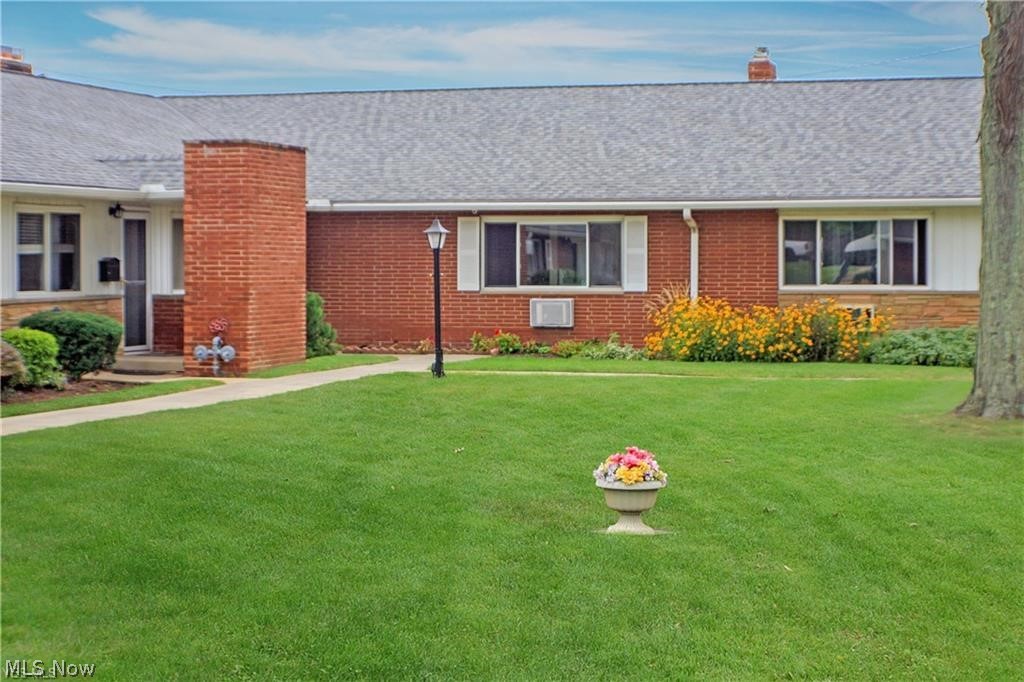 Stratford Village Condo - Residential