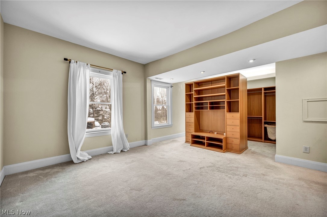 Euclid Heights - Residential Income