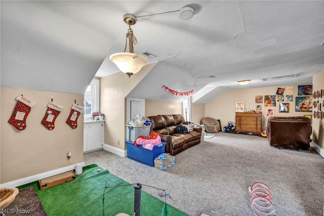 Euclid Heights - Residential Income