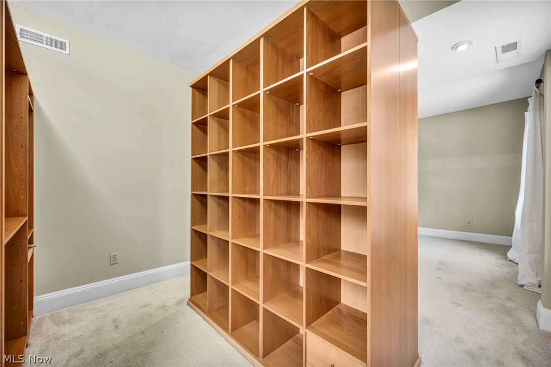 Euclid Heights - Residential Income