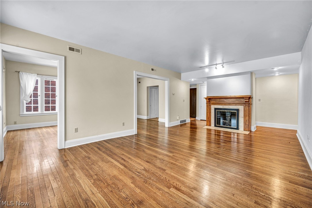 Euclid Heights - Residential Income