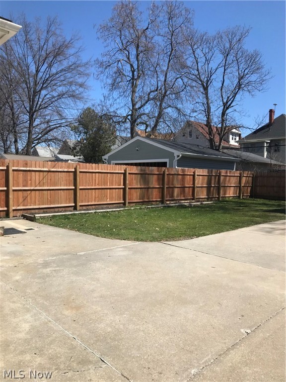 Lakewood Realty Cos - Residential