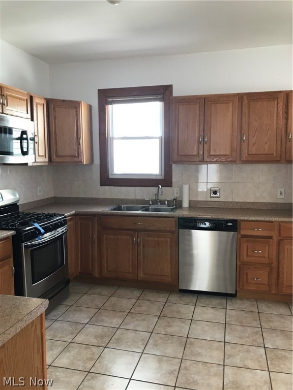 Lakewood Realty Cos - Residential