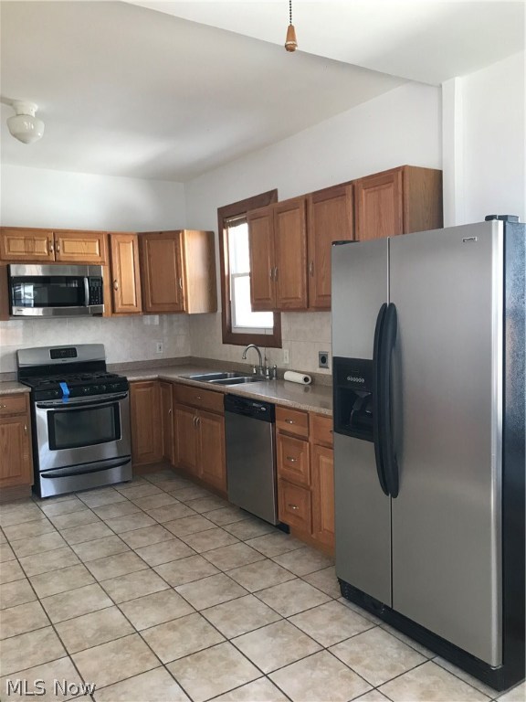 Lakewood Realty Cos - Residential