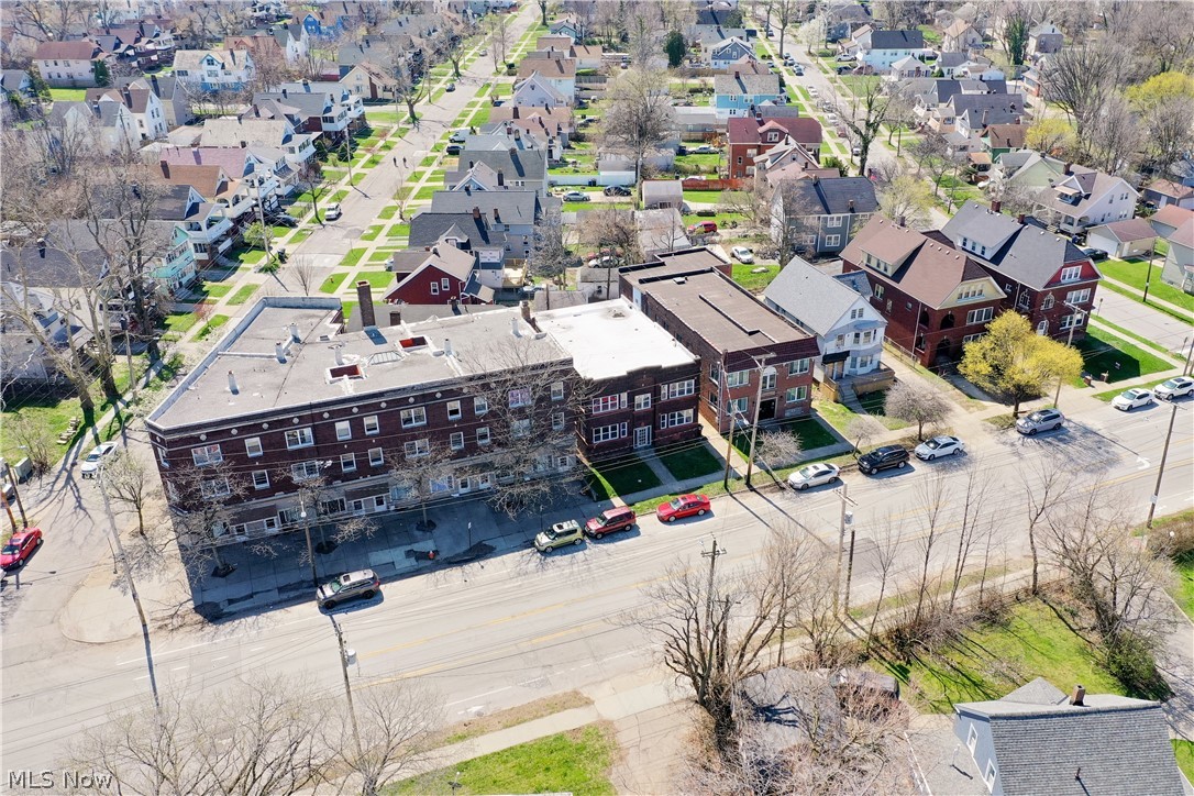 Lake Shore Blvd - Residential Income