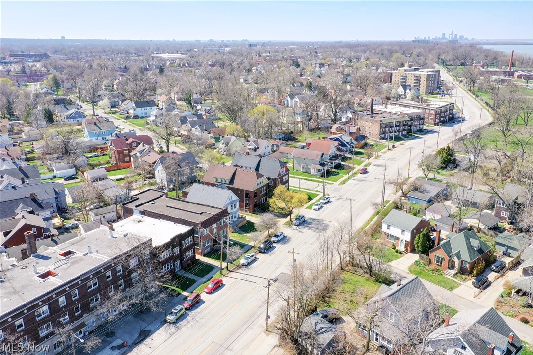 Lake Shore Blvd - Residential Income