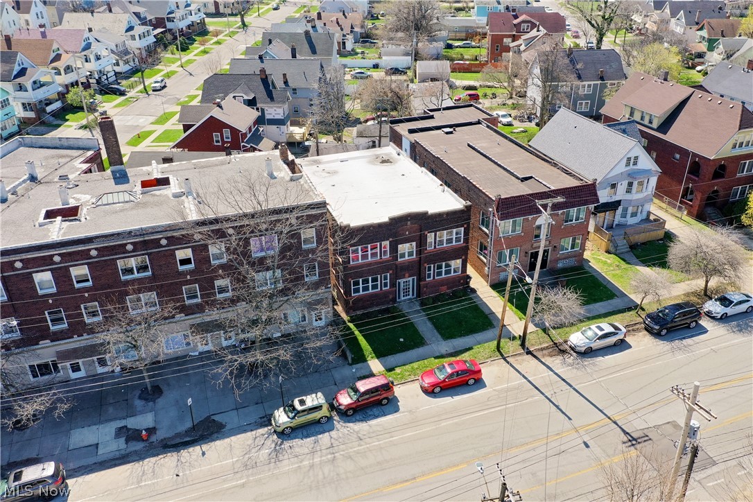 Lake Shore Blvd - Residential Income