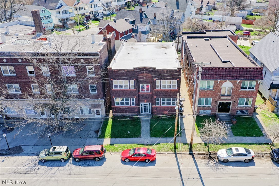 Lake Shore Blvd - Residential Income