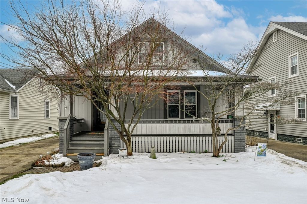 Photo of 2374 Roth Drive, Cuyahoga Falls, OH 44221 (MLS # 5187648)