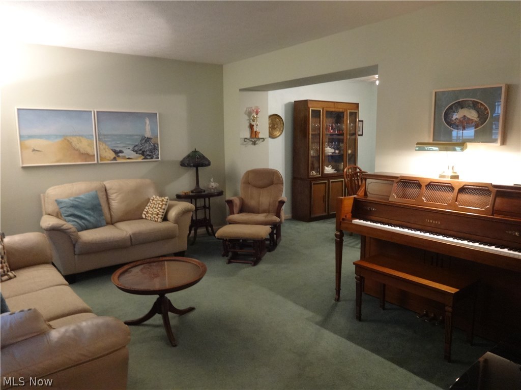 Aurora Shores 10 - Residential