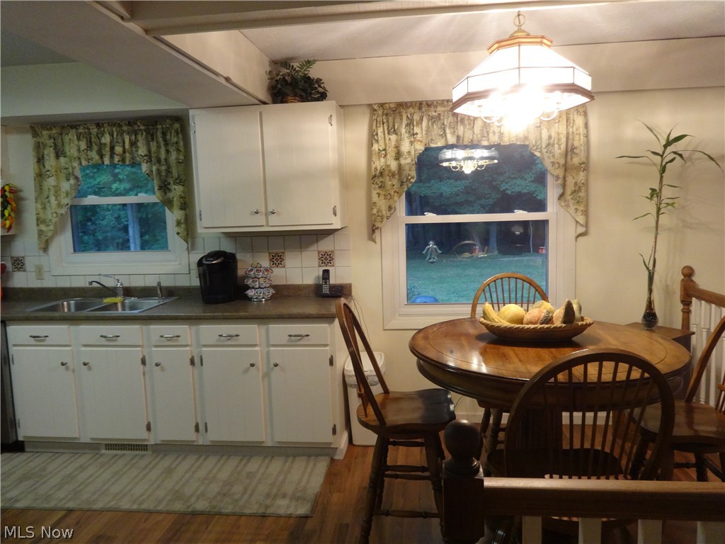 Aurora Shores 10 - Residential