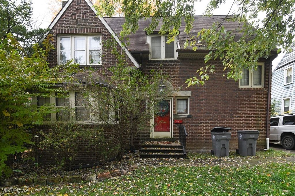 Photo of 125 Brookline Avenue, Youngstown, OH 44505 (MLS # 5167981)