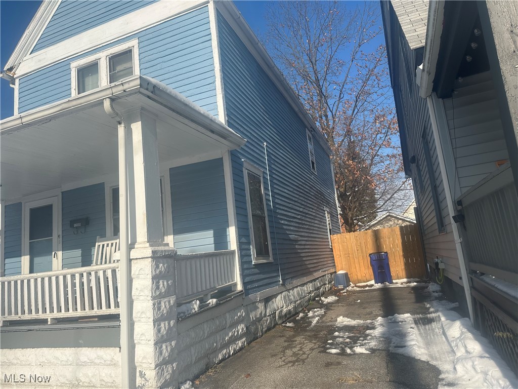 12009 Wade Park Avenue