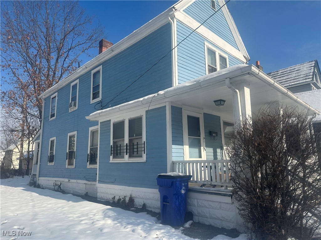 12009 Wade Park Avenue