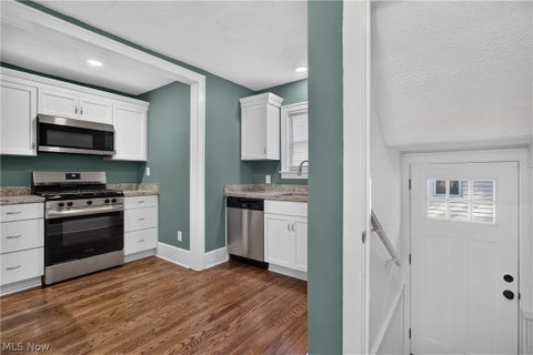 Tiny photo for 231 Erie Street, Elyria, OH 44035 (MLS # 5255314)
