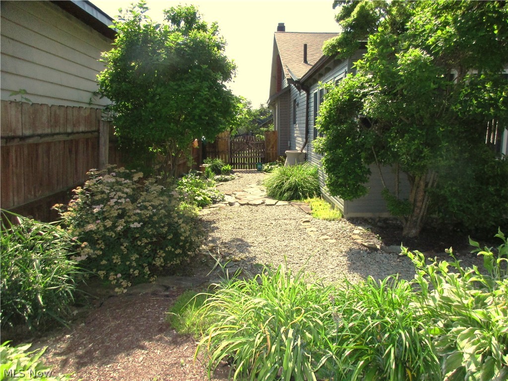 Mccurdy Mcewen & Land Cos Add - Residential