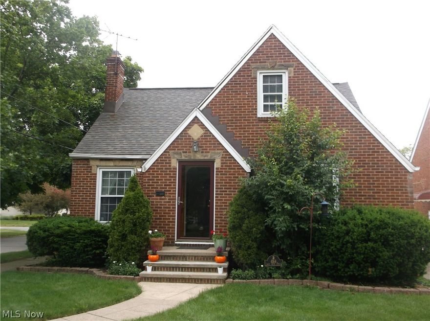 Beautiful single family home. 1st floor updated hardwood floors. All newer windows with screens. Living room with gas fireplace and built in shelves. Dining room/eat in room. Kitchen with newer refrigerator, newer stove. Updated sun room off the kitchen eat in area with walk out to the wooden deck and fenced in yard. Beautiful back yard. 1 car garage w/2 remotes. 1st floor has 2 bedrooms and 1 full bathroom. 2nd floor has a large master bedroom and full bathroom with his and hers stations and whirl pool tub. Master bedroom has 2 large closets. Ceiling fans throughout the house. Large finished basement with newer carpet, glass block windows. Large storage area.