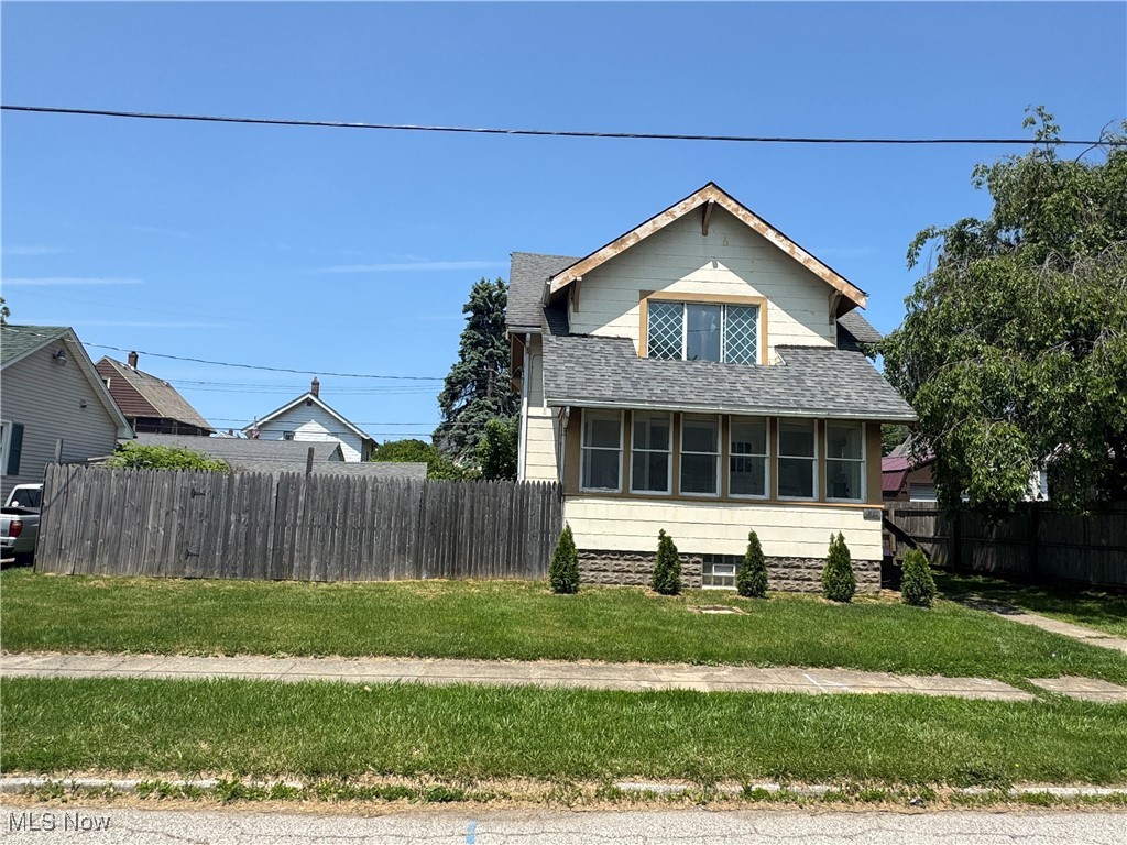 1719 E 48th Street, Ashtabula, Ohio image 3