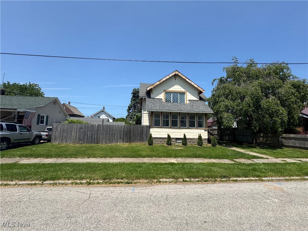 1719 E 48th Street, Ashtabula, Ohio image 4
