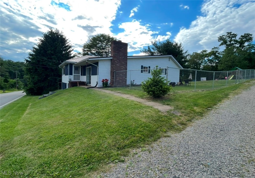 142 W Main Street, Hopedale, Ohio image 3