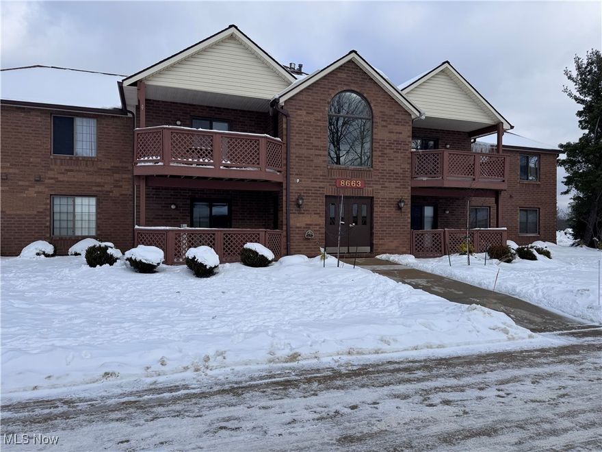 Welcome to 8663 Scenicview Dr #206 a two bedroom, 1 bath condominium. Tuck away in a quiet neighborhood setting in Country Lakes. This cool condo is an end unit and is found on the second floor with its own private terrace.  As soon as you walk into this unit you will know you found something different. This unit boast a high tray ceiling, a corner fireplace, which lead to the terrace.  The kitchen is open overlooking the great room and features a granite breakfast bar, stainless steel appliances and a dining area. Through the hallway there are two nice size bedrooms, One can be a work at home office or a second bedroom. The master bedroom is large enough for a king size bed and features a nice size walk in closet. The bathroom has been updated with granite tops and features a full-size jetted tub.  The terrace is 
is a great place to enjoy summer evening. Additional storage is found off the terrace. Plus, you have tour own detached garage with opener, just a short walk to the front door.  Don't delay show it today.