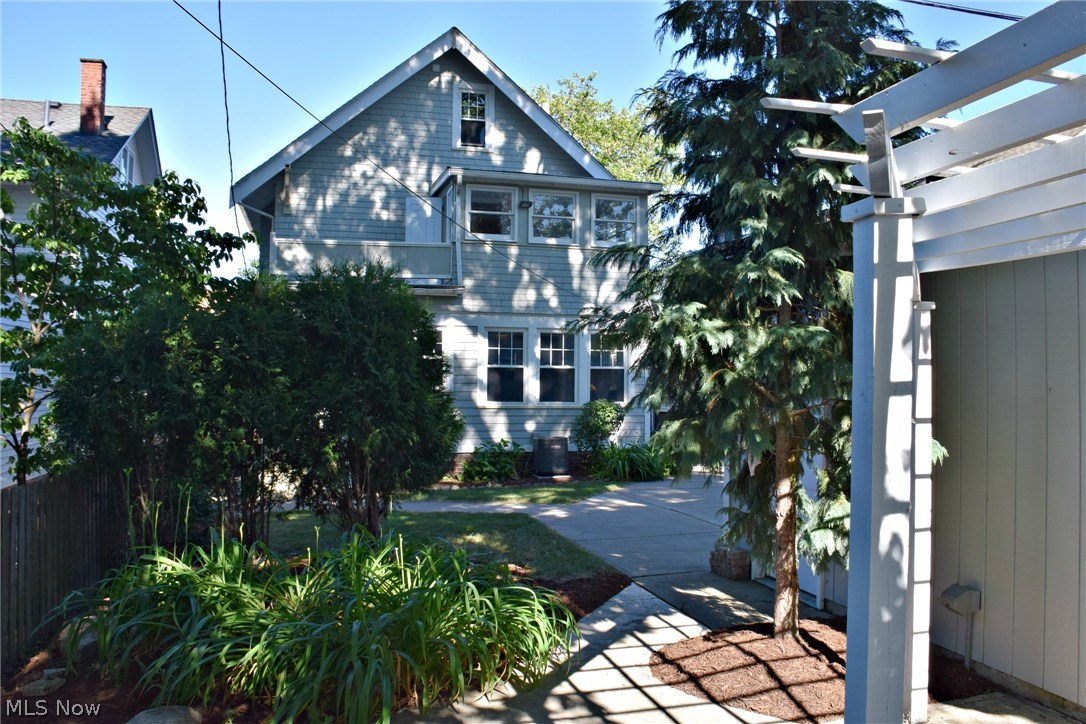 Mathews & Gilbert 07 - Residential