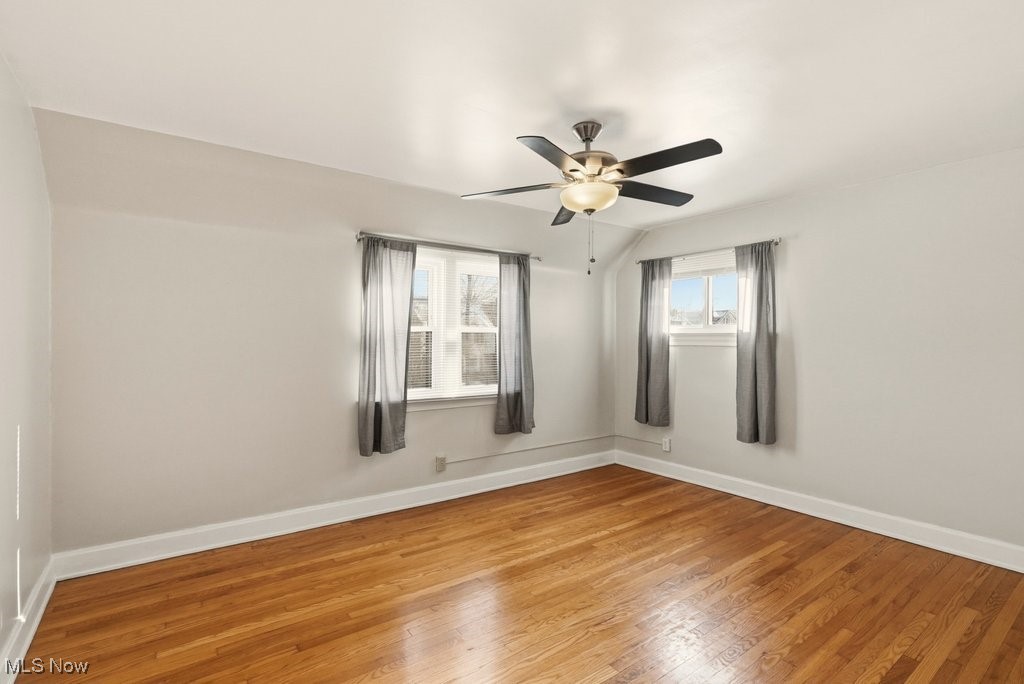 B J Luceys - Residential