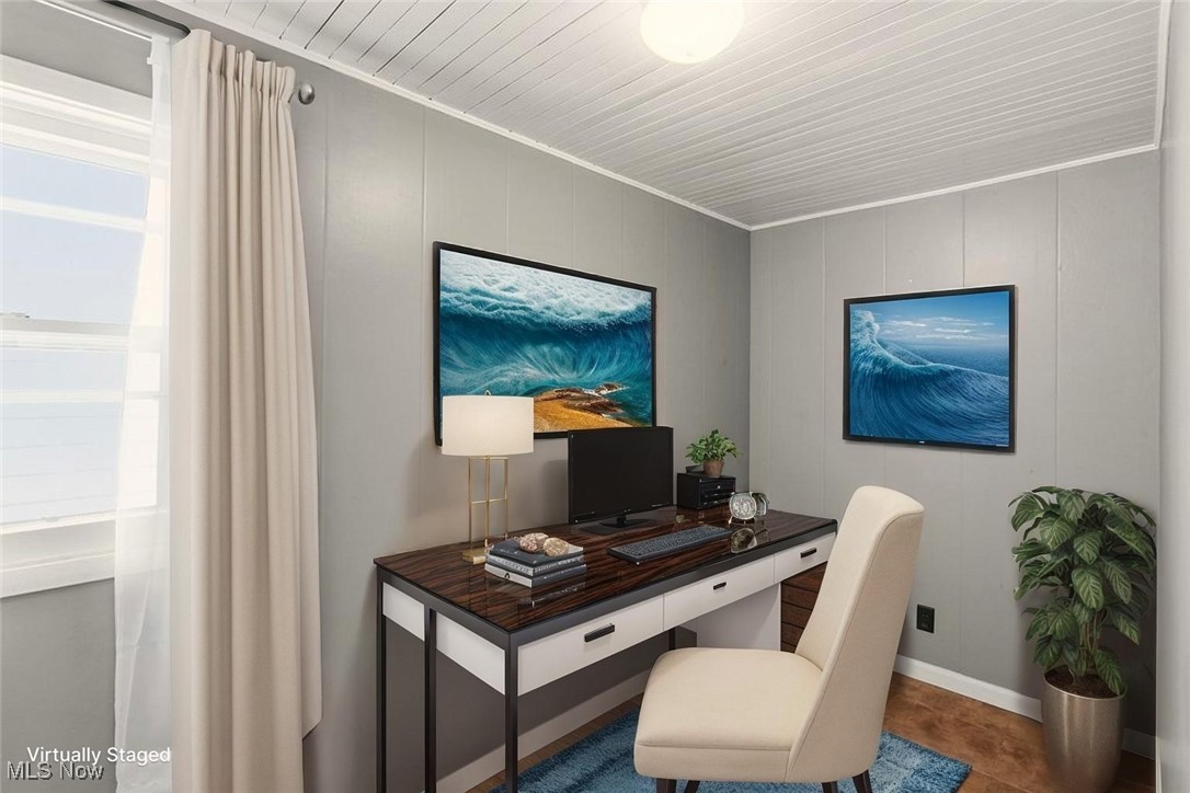 B J Luceys - Residential